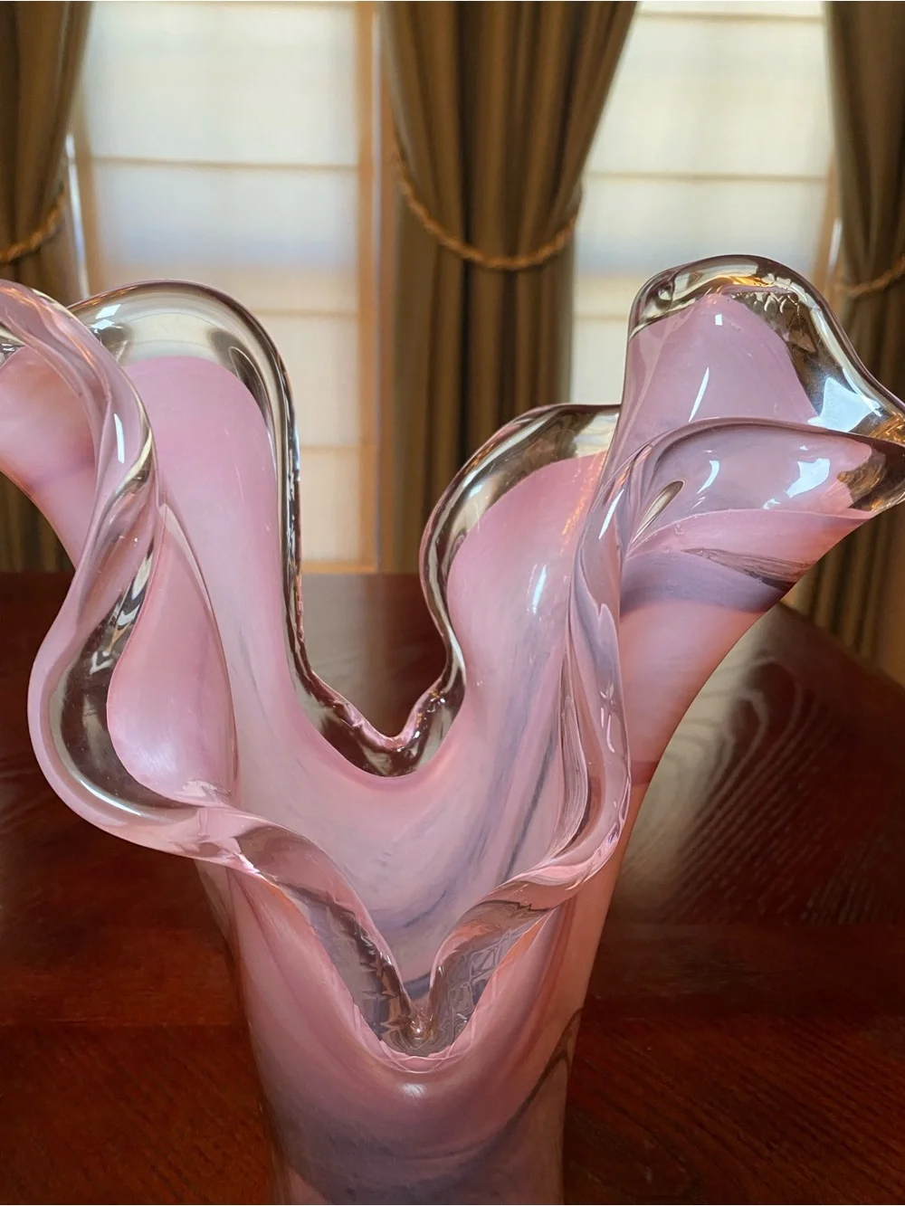 Unbrandrd elegant handblown